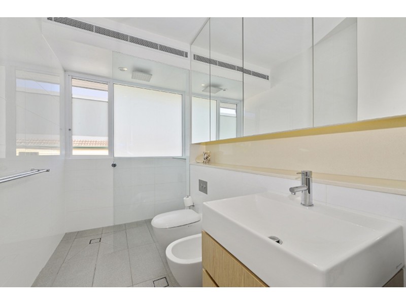 16 Rickard Avenue, Bondi Beach NSW 2026