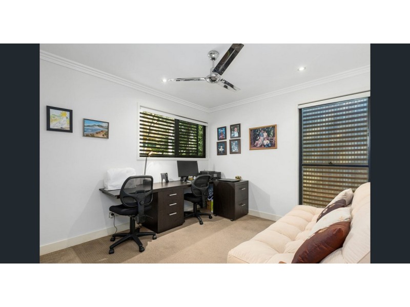 7 Sanctuary Crest Drive, Currumbin QLD 4223