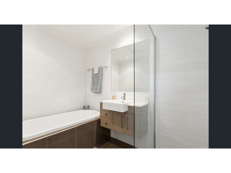 7 Sanctuary Crest Drive, Currumbin QLD 4223
