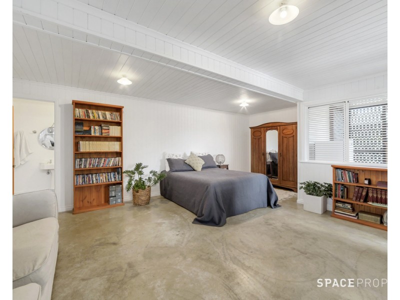 43 Dudley Street, Bardon QLD 4065