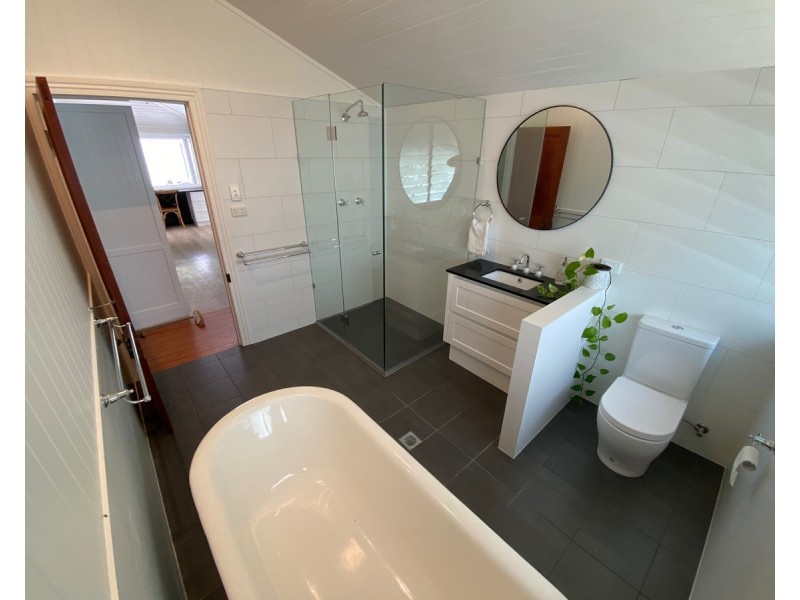 43 Dudley Street, Bardon QLD 4065