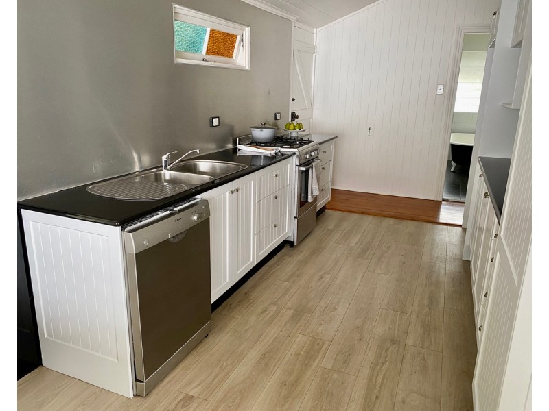 43 Dudley Street, Bardon QLD 4065