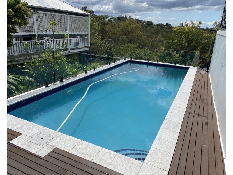 43 Dudley Street, Bardon QLD 4065