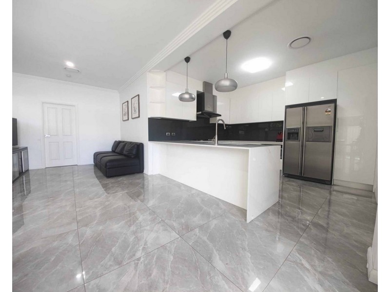 21 Woorail Avenue, Kingsgrove NSW 2208