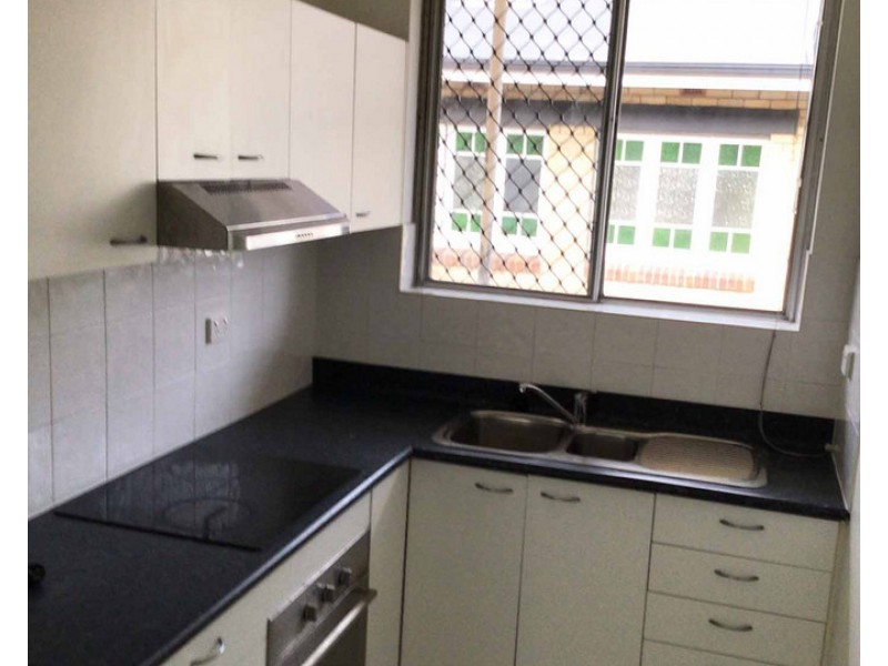4/114 Merthyr Road, New Farm QLD 4005