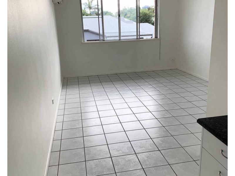 4/114 Merthyr Road, New Farm QLD 4005