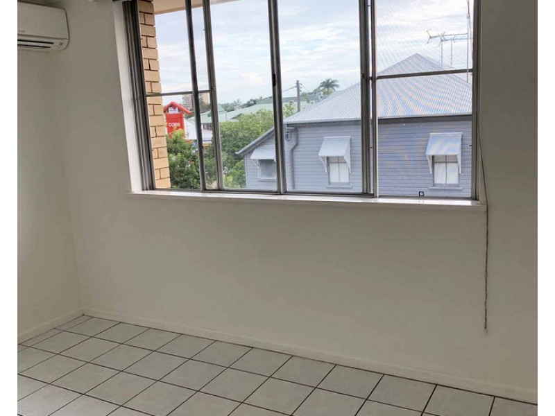 4/114 Merthyr Road, New Farm QLD 4005
