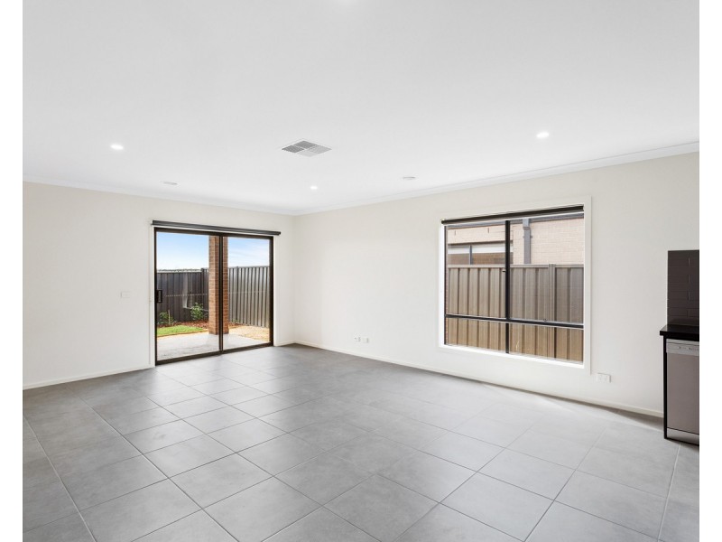 64 Stratus Street, Tarneit VIC 3029