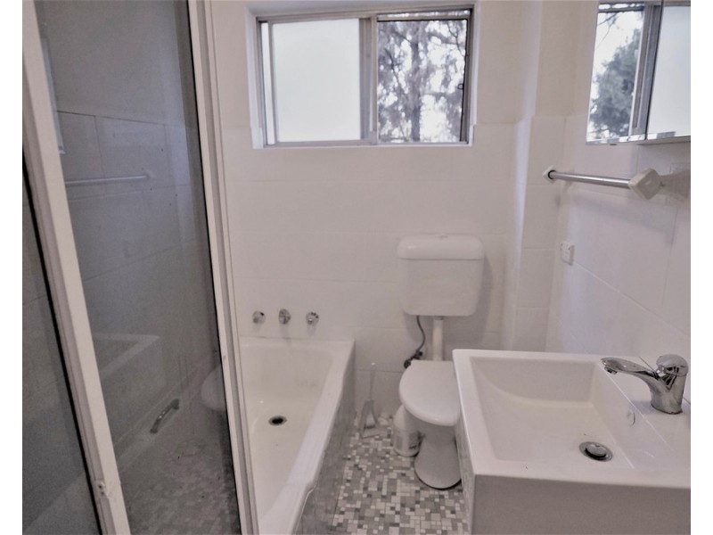 2/111 Dartbrook Road, Auburn NSW 2144
