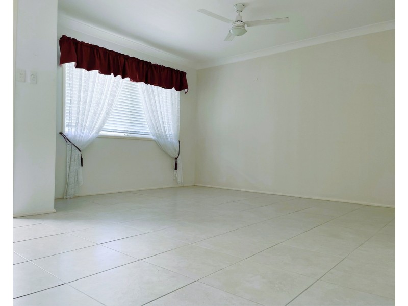 10 Hume Street, Karalee QLD 4306