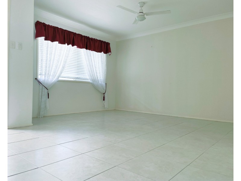 10 Hume Street, Karalee QLD 4306