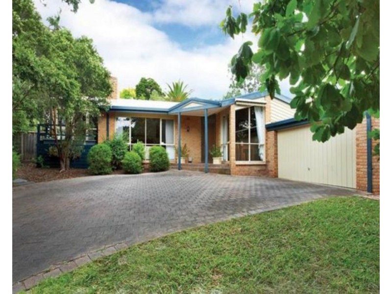 2/18 Raynes Street, Balwyn VIC 3103
