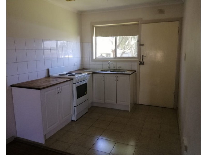 1/5 Harris Grove, Bayswater VIC 3153