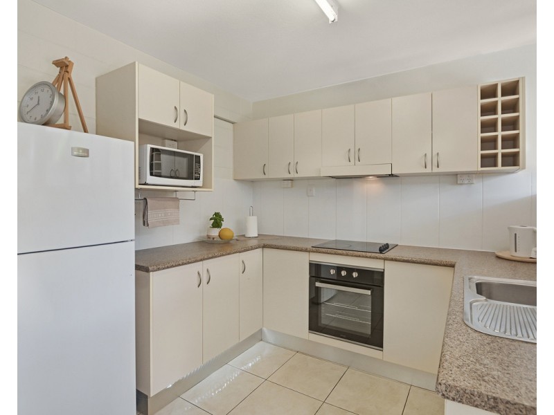 1/54 Ralston Street, West End QLD 4810