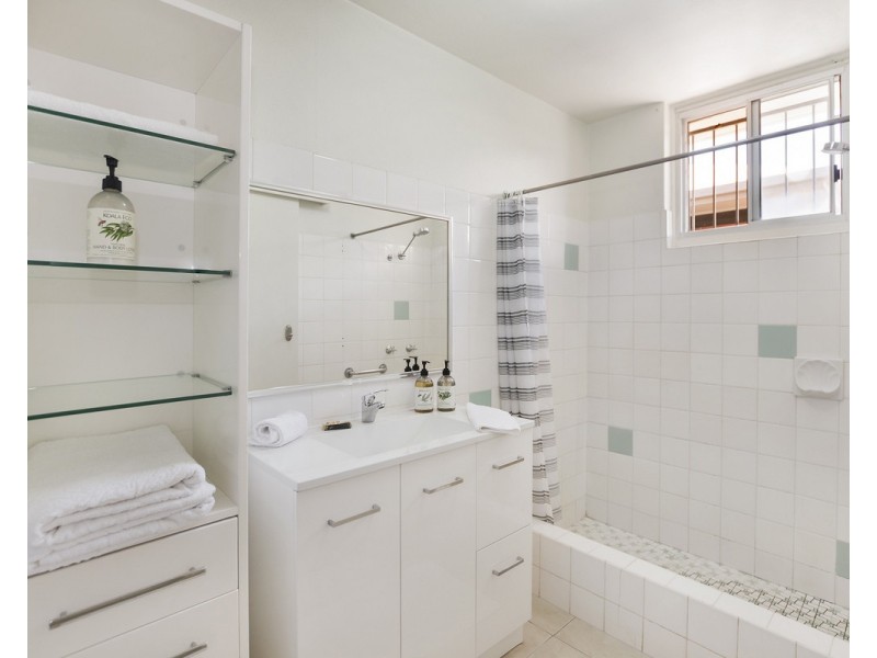 1/54 Ralston Street, West End QLD 4810