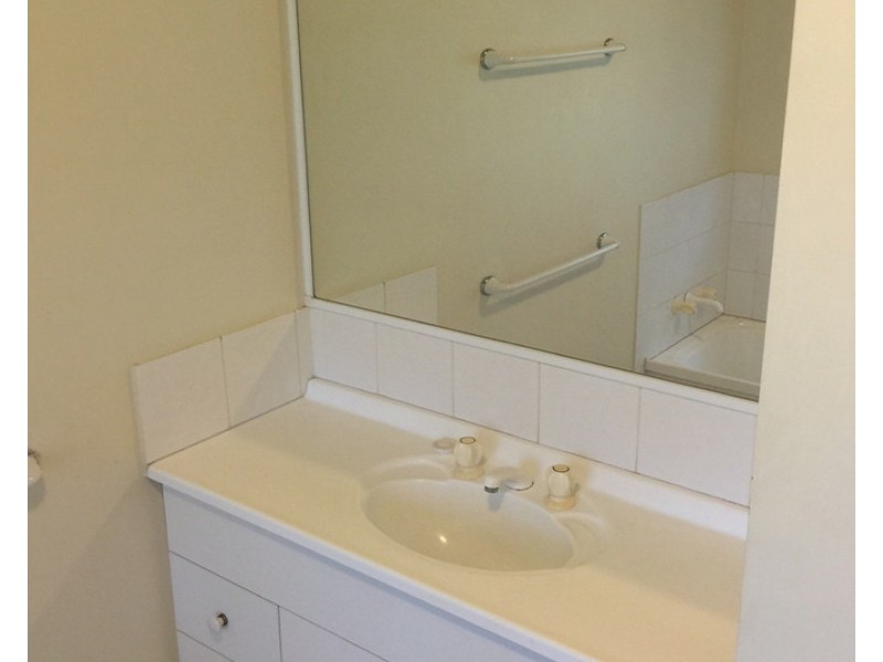 8/31 Baringa Street, Morningside QLD 4170