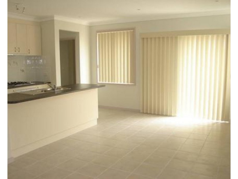 2/385 Queen Street, Altona Meadows VIC 3028