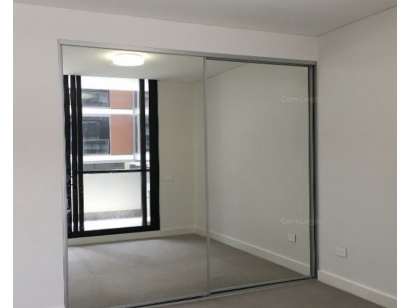 C418/10 Half Street, Wentworth Point NSW 2127