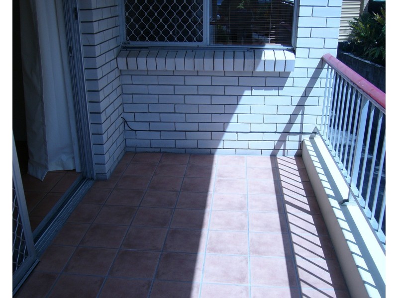 4/282 Marine Parade, Labrador QLD 4215