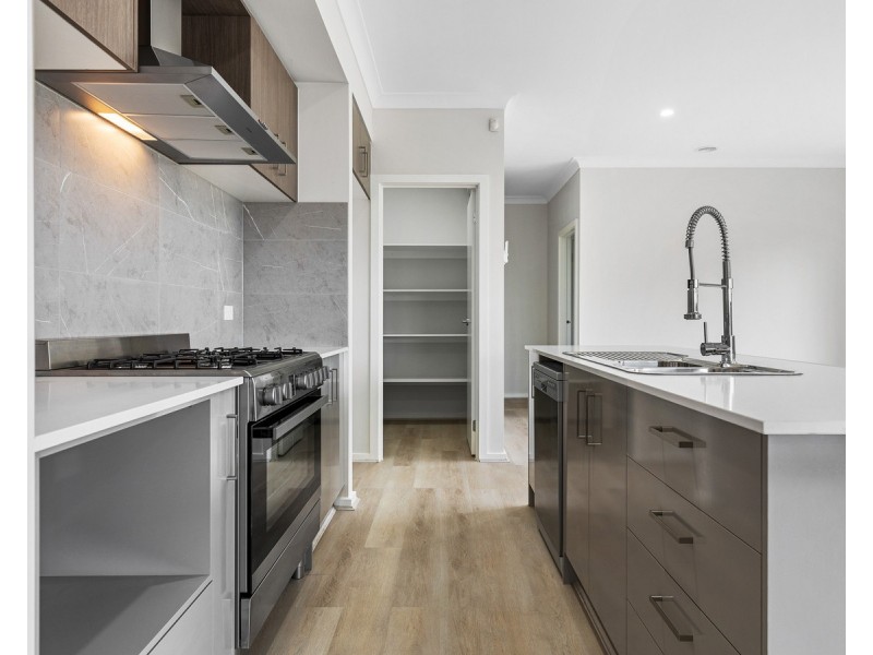155 Majestic Way, Delacombe VIC 3356