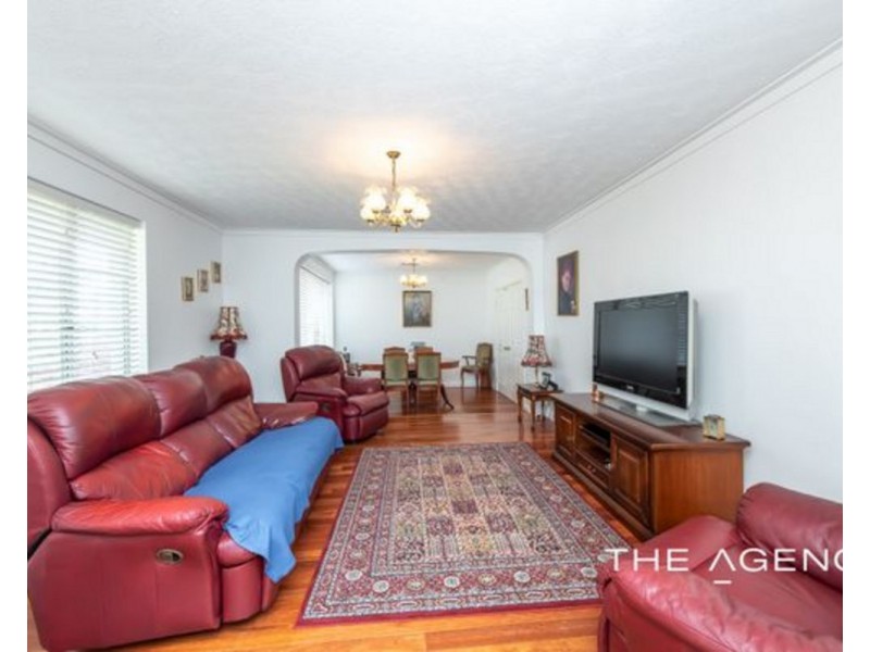 1 Cook Avenue, Hillarys WA 6025