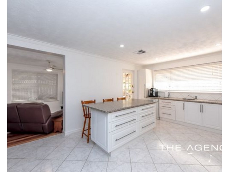 1 Cook Avenue, Hillarys WA 6025