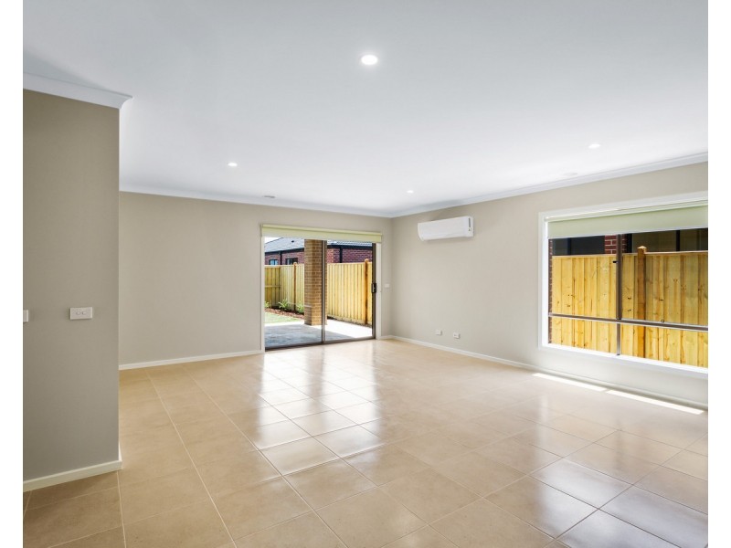 23 Fragrant Drive, Lara VIC 3212