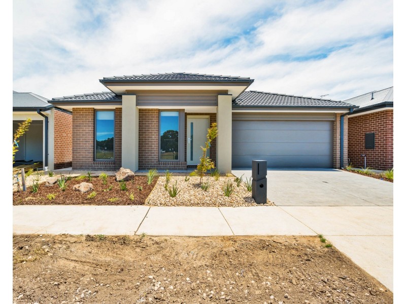 23 Fragrant Drive, Lara VIC 3212