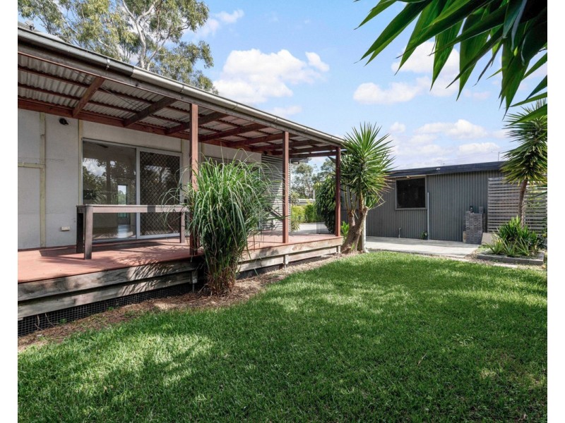 8 Tygum Road, Waterford West QLD 4133