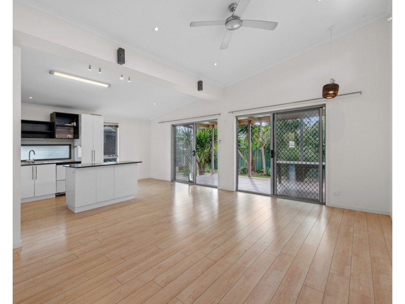 8 Tygum Road, Waterford West QLD 4133