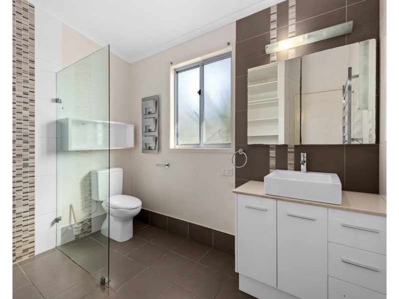 8 Tygum Road, Waterford West QLD 4133