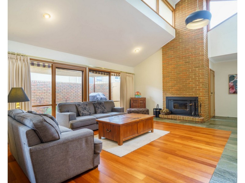 5 Hamilton Street, Safety Beach VIC 3936