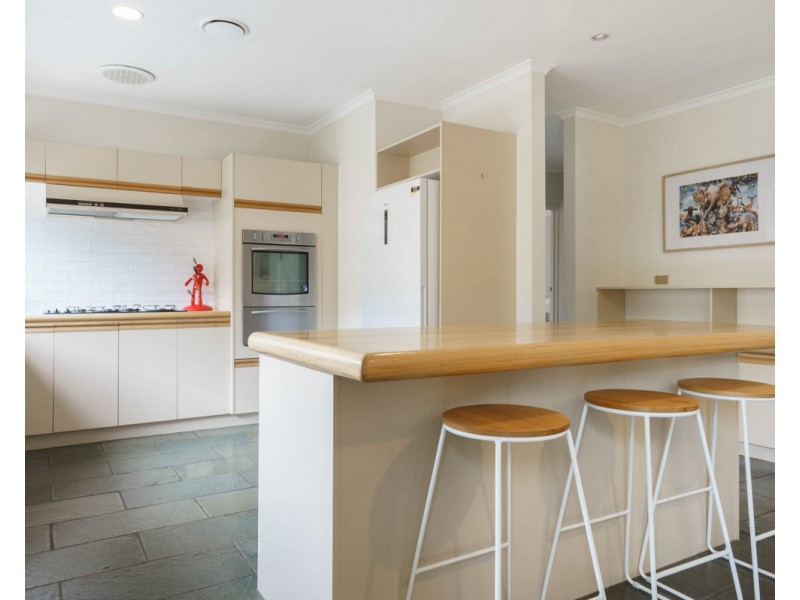 5 Hamilton Street, Safety Beach VIC 3936