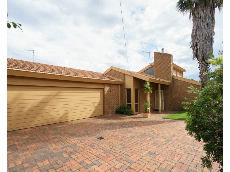 5 Hamilton Street, Safety Beach VIC 3936