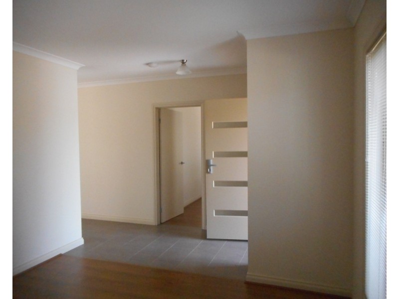 1/7 Spicer Boulevard, Altona Meadows VIC 3028