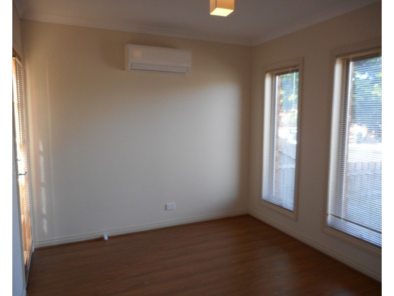 1/7 Spicer Boulevard, Altona Meadows VIC 3028