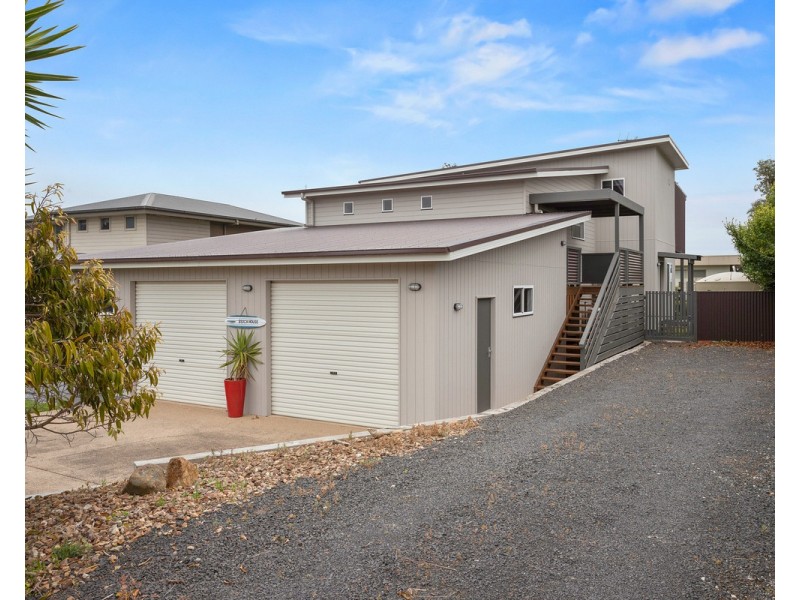 82 Penniwells Road, San Remo VIC 3925