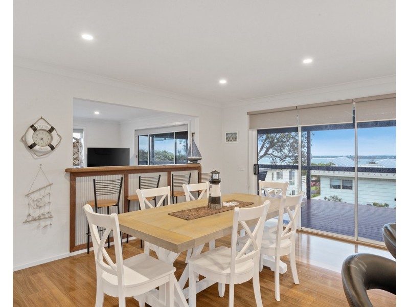 82 Penniwells Road, San Remo VIC 3925