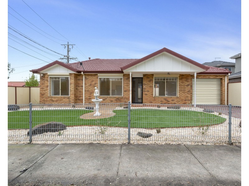 13 Hertford Road, Sunshine VIC 3020