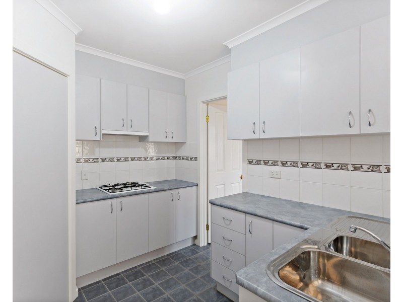 13 Hertford Road, Sunshine VIC 3020