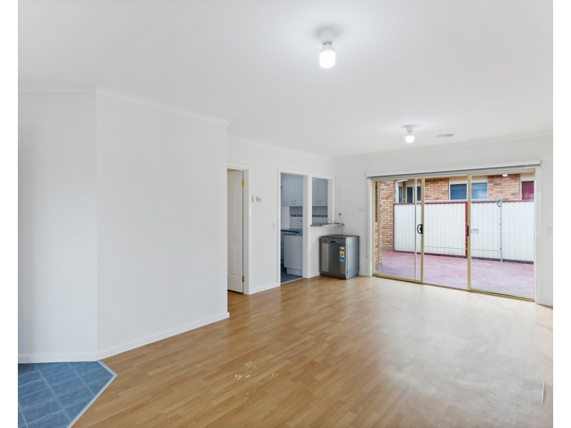 13 Hertford Road, Sunshine VIC 3020