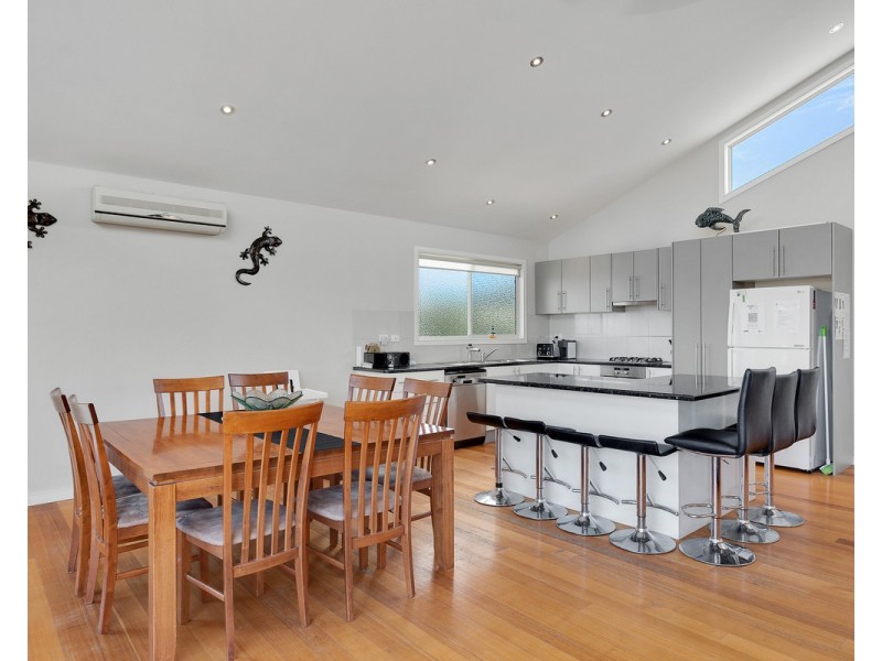 11 Sunset Drive, Sunset Strip VIC 3922