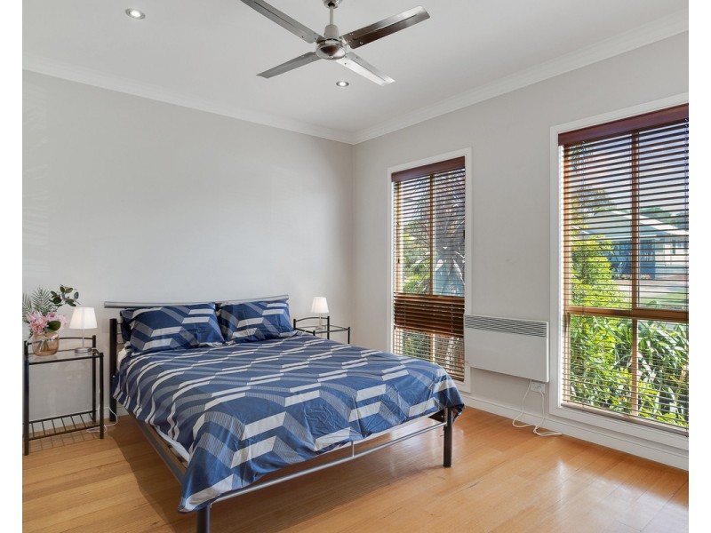 11 Sunset Drive, Sunset Strip VIC 3922
