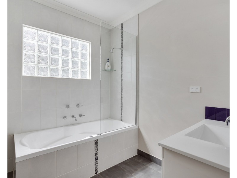 11 Sunset Drive, Sunset Strip VIC 3922