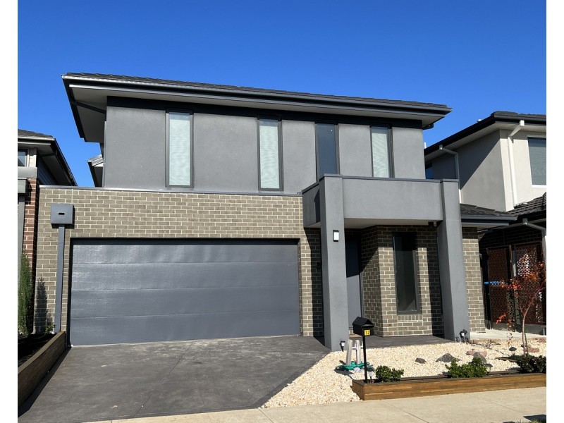 12 Modern Crescent, Tarneit VIC 3029