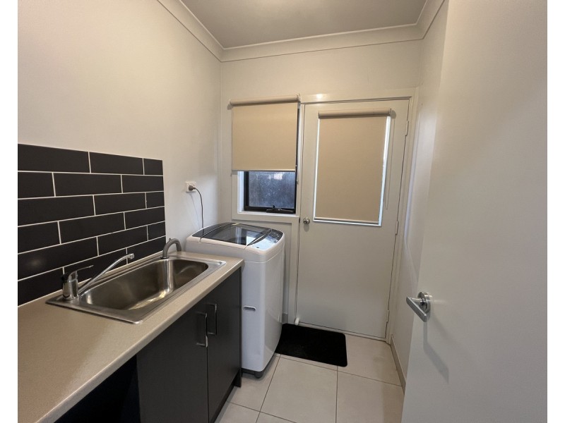 12 Modern Crescent, Tarneit VIC 3029