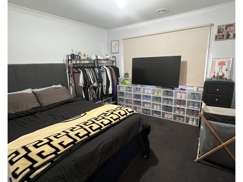 12 Modern Crescent, Tarneit VIC 3029