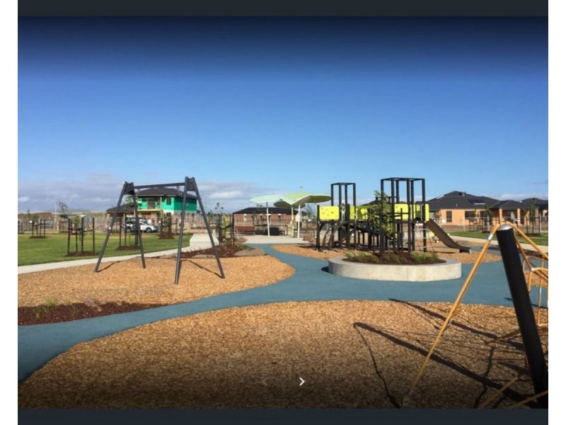 12 Modern Crescent, Tarneit VIC 3029