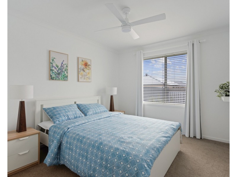 8 Clifton Crescent, Cowes VIC 3922