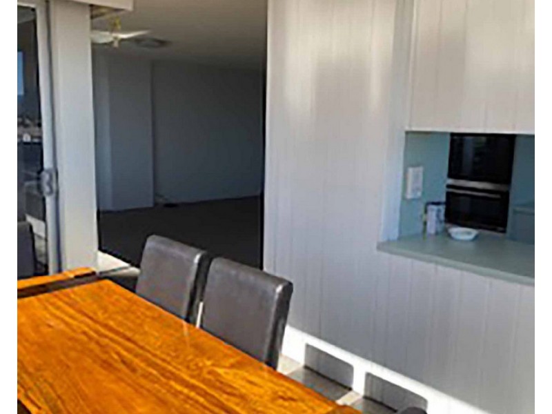 18/22-28 The Esplanade, Burleigh Heads QLD 4220